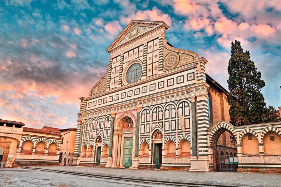 Marvel at the majestic architecture and ornate decorations that adorn the basilica