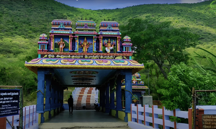 Anubhavi Subramaniar Temple