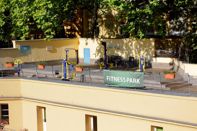 Rooftop SunBathing Area & Fitness Park