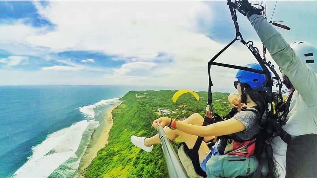 Paragliding In Bali