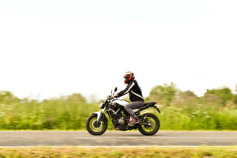 Ride in style through Chennai on a Yamaha FZ V2.0 FI