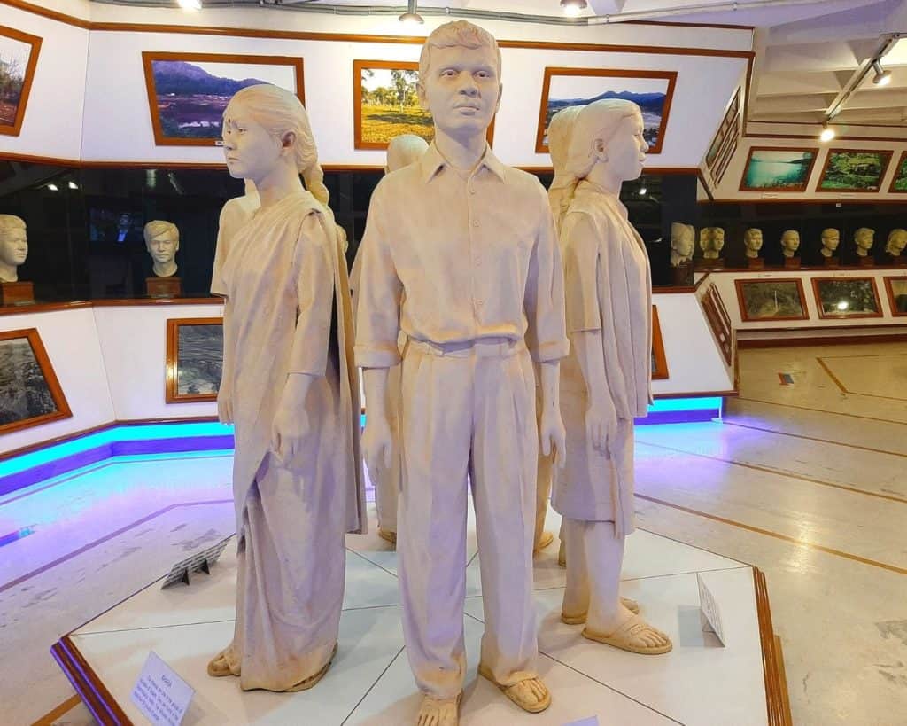 Visit the language gallery
