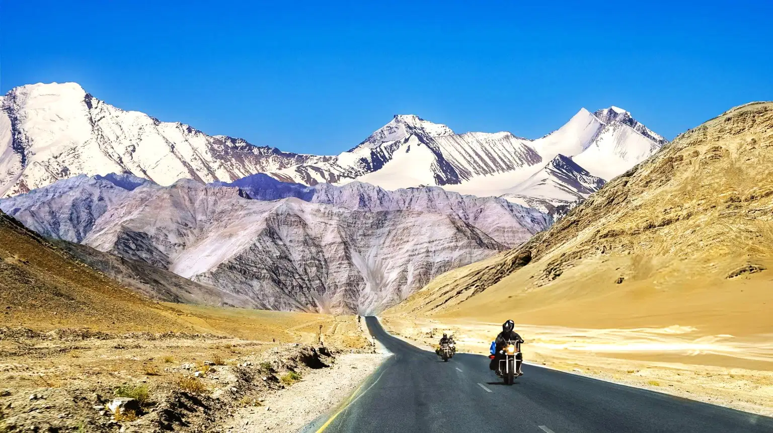 Thrilling Leh Ladakh Bike Adventure