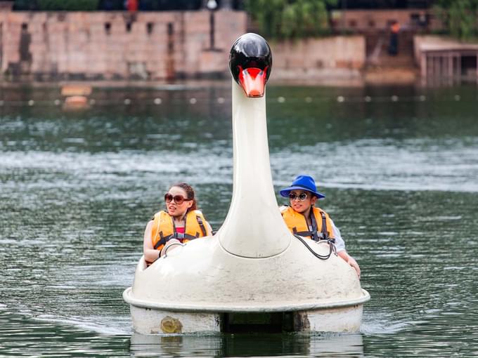 kayaking.jpg