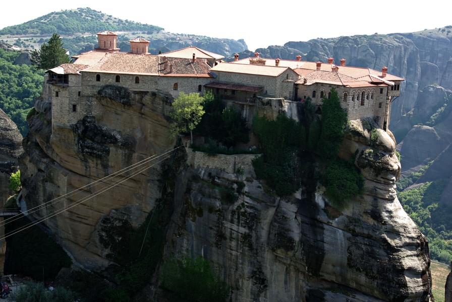 Meteora Mid Day Tour from Train