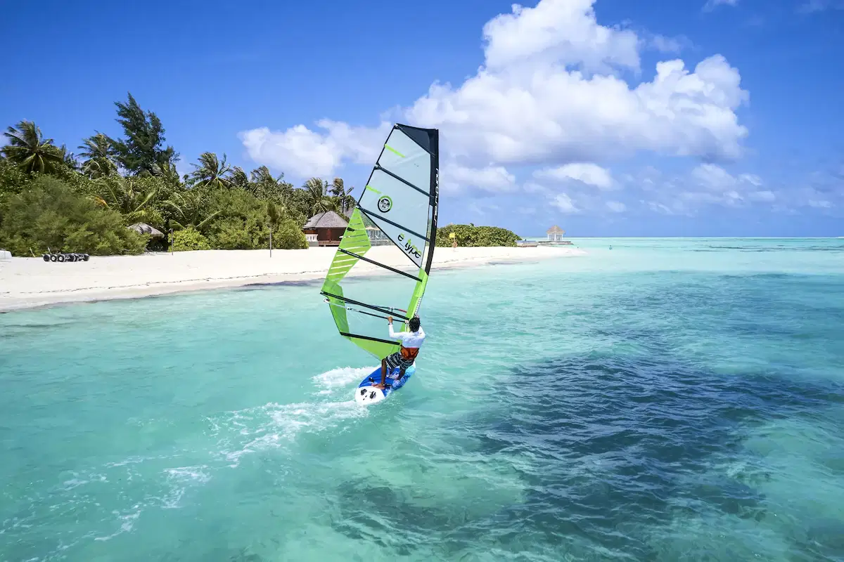 Feel the thrill of Kitesurfing in the Indian Ocean