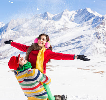 Couple on their honeymoon in Kashmir