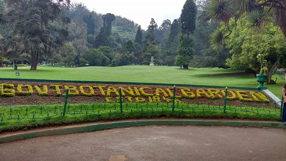 Explore nature at Botanical