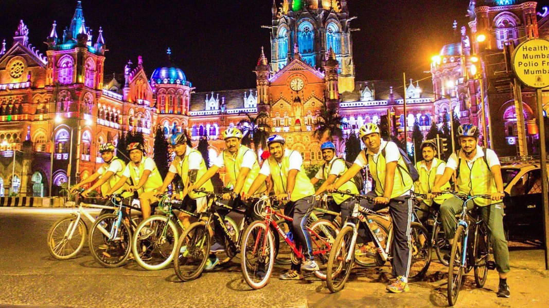 Midnight Cycling Tour Mumbai Image