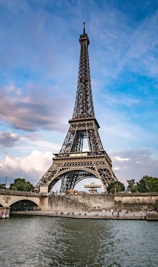<em>Paris</em> Tour Packages From Lucknow 