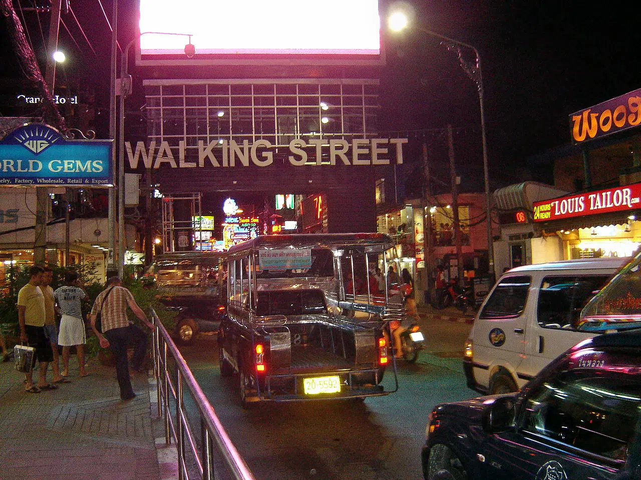 Stroll The Streets Of Pattaya