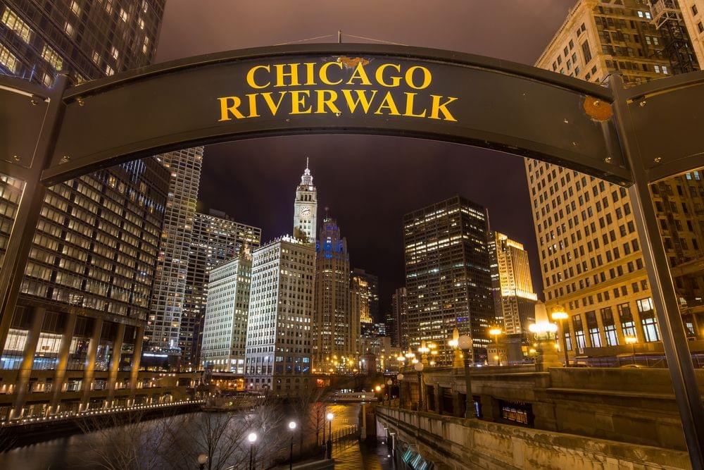Enjoy at the Chicago Riverwalk