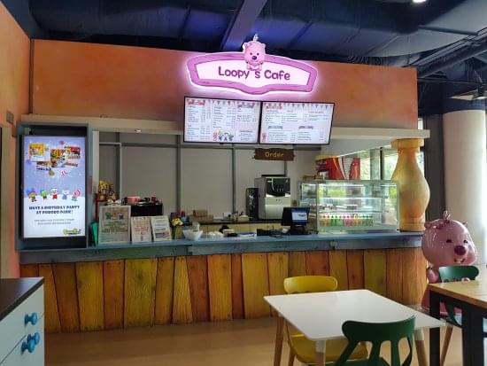 Loopy's Café
