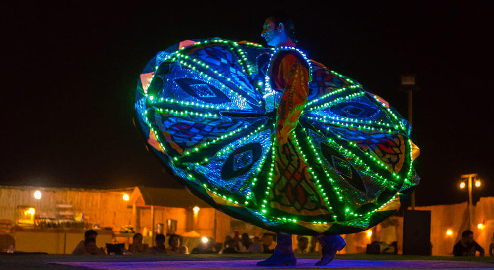 Watch the traditional Tanoura show.