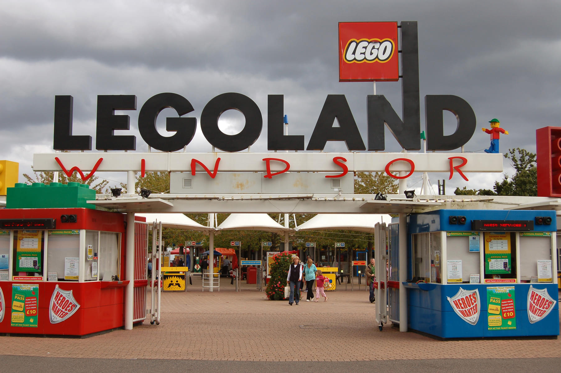 Visit the LEGOLAND Windsor theme park