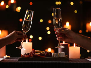 Get a romantic dining experience in Mumbai