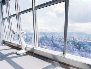 See the city of Hong Kong from 100th floor of Sky100