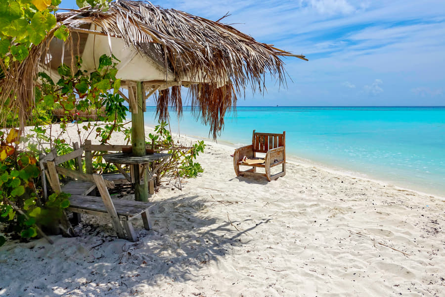 Himmafushi Island Tour in Maldives Image