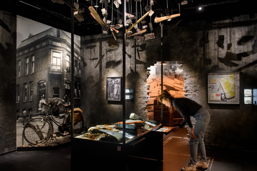Van Gogh Museum and Dutch Resistance Museum Tickets Image