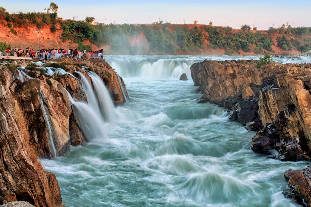 Dhuandhar Falls Overview