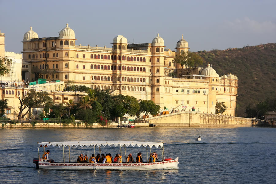 Udaipur Tour Package For Family Image