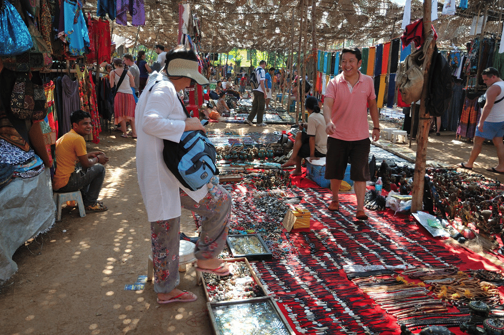 Shopping at Varca Beach