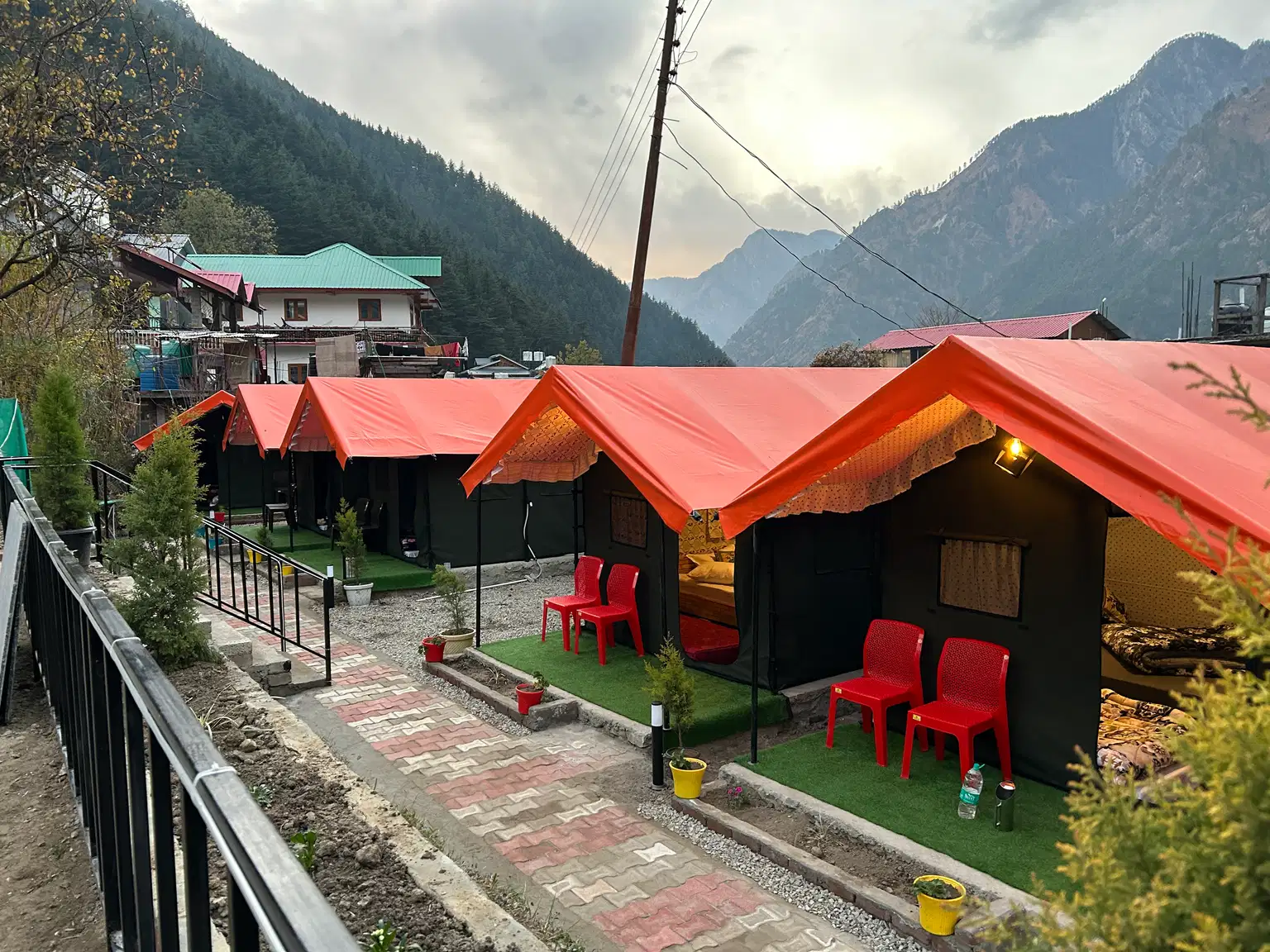 Mountain View Camping in Kasol