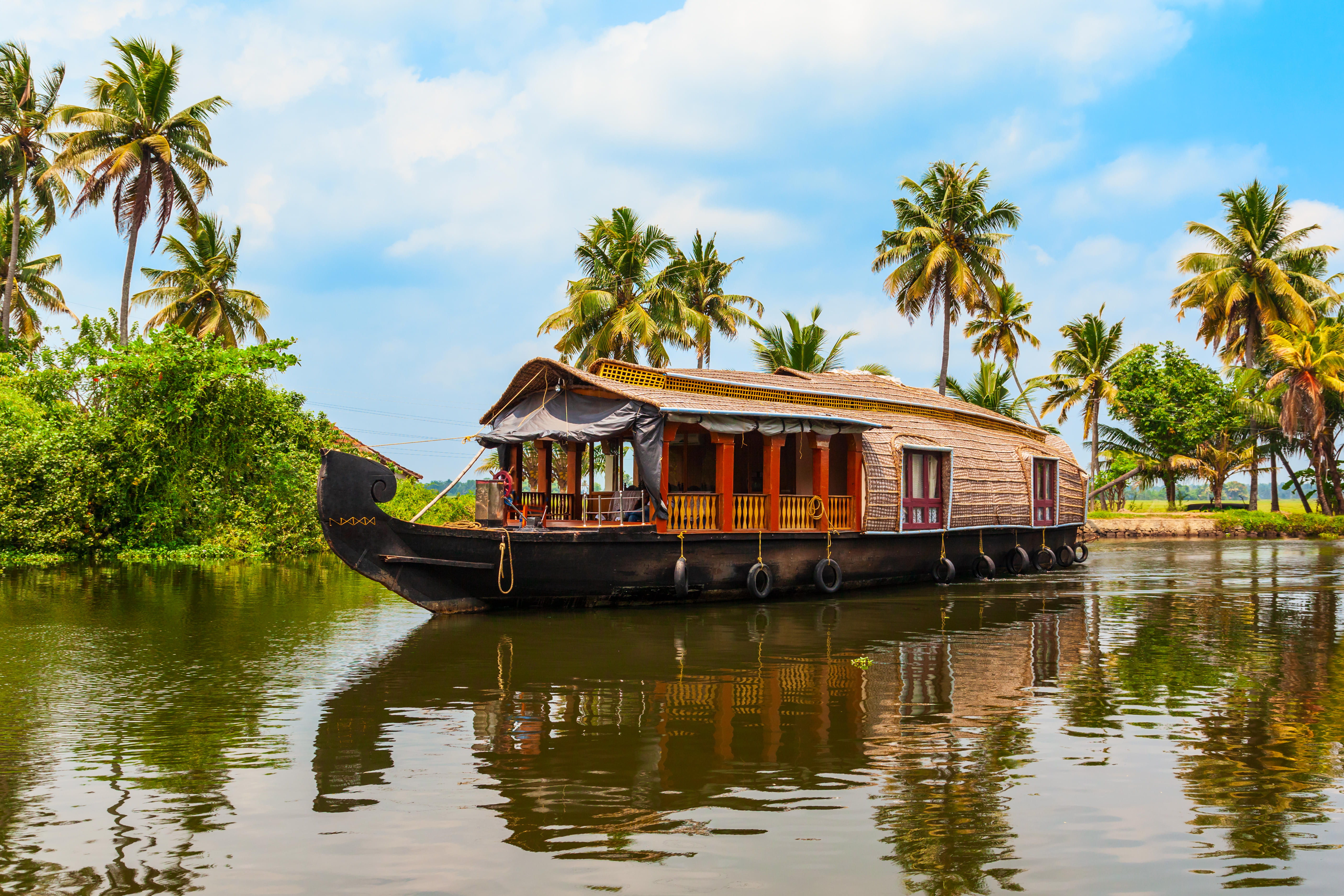 Sail into serenity on a Deluxe Houseboat in Alleppey