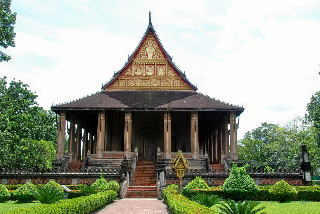 Wat Ho Phra Kaew Overview