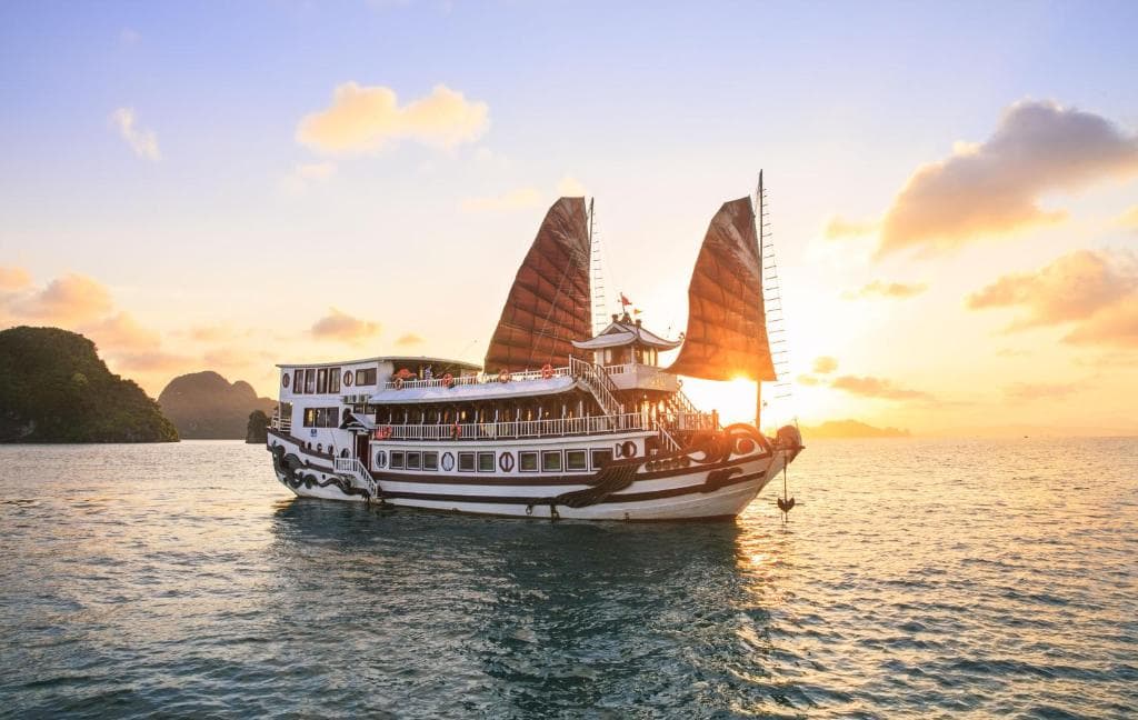 Halong Royal Palace Cruise