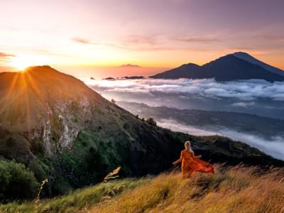 Breathtaking sunrise views from the peak