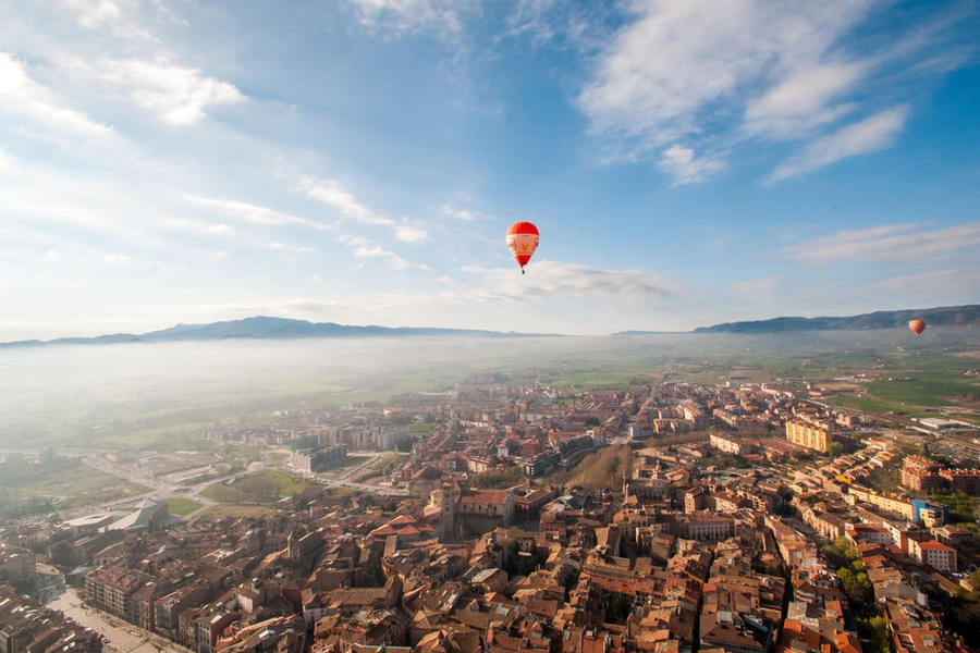 Barcelona Hot Air Balloon Ride with Snacks & Drinks Image