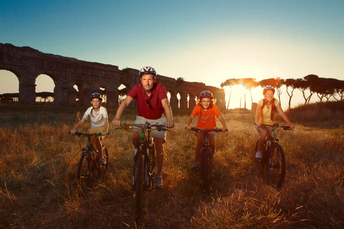 Embark on this 3 hour guided bike tour of Rome
