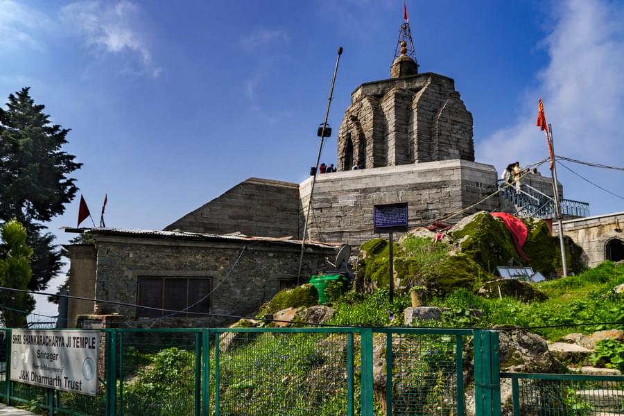 Srinagar Sightseeing Tour with Hazratbal Shrine Image