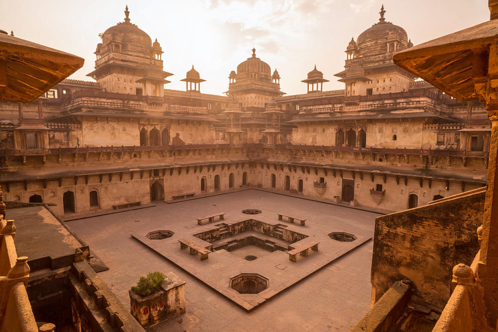 Orchha Fort Overview