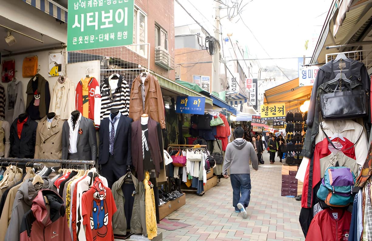 Ttukdo Youth Market