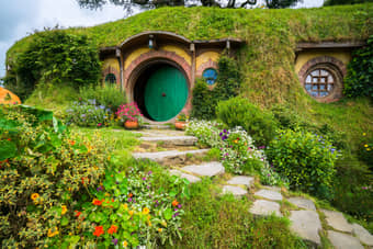 Hobbiton Movie Set