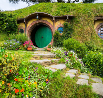 Hobbiton Movie Set