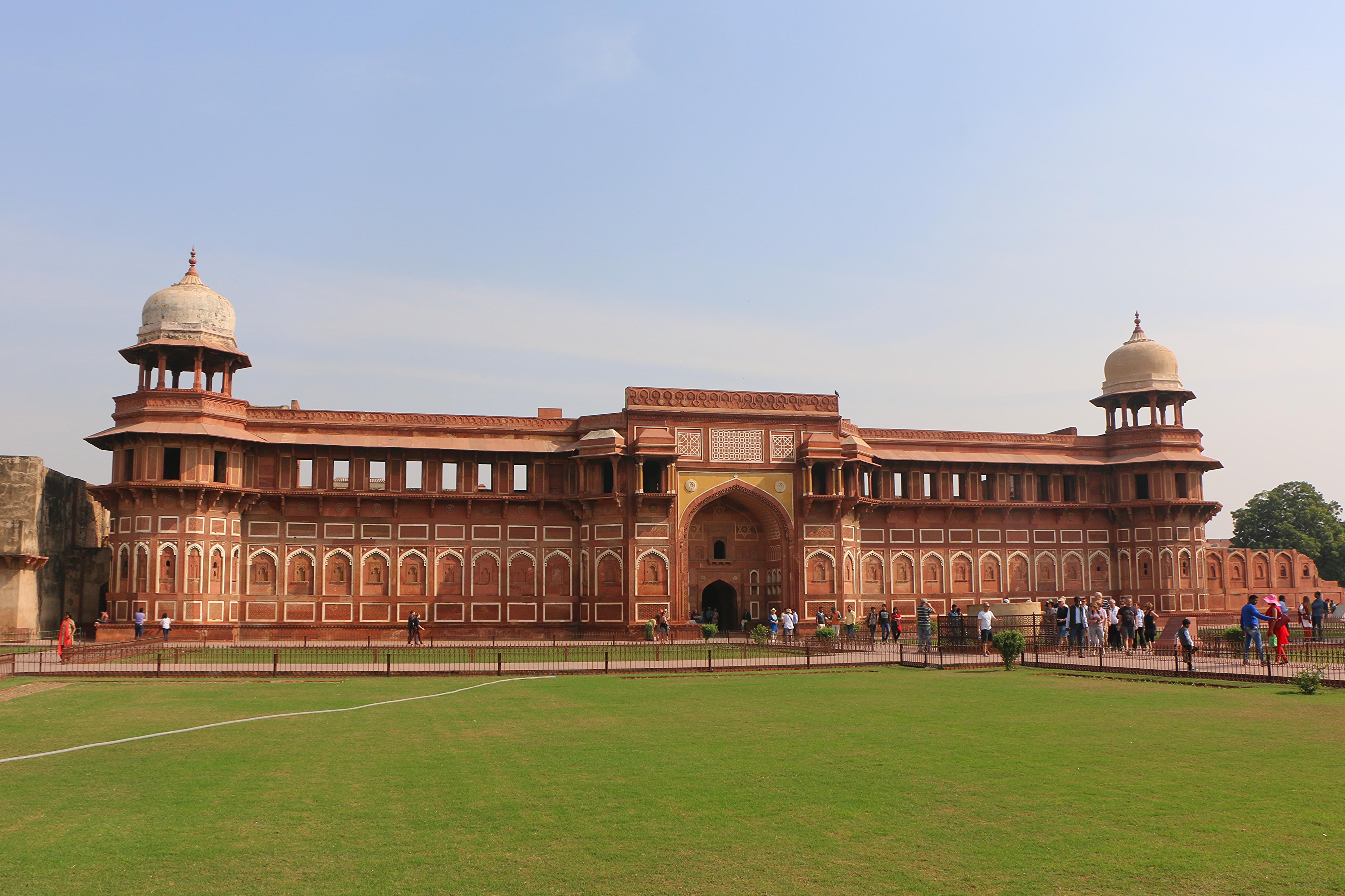 Visit the Residential Jahangir Palace
