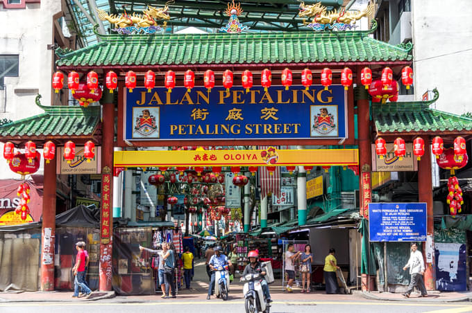 Wander through Chinatown