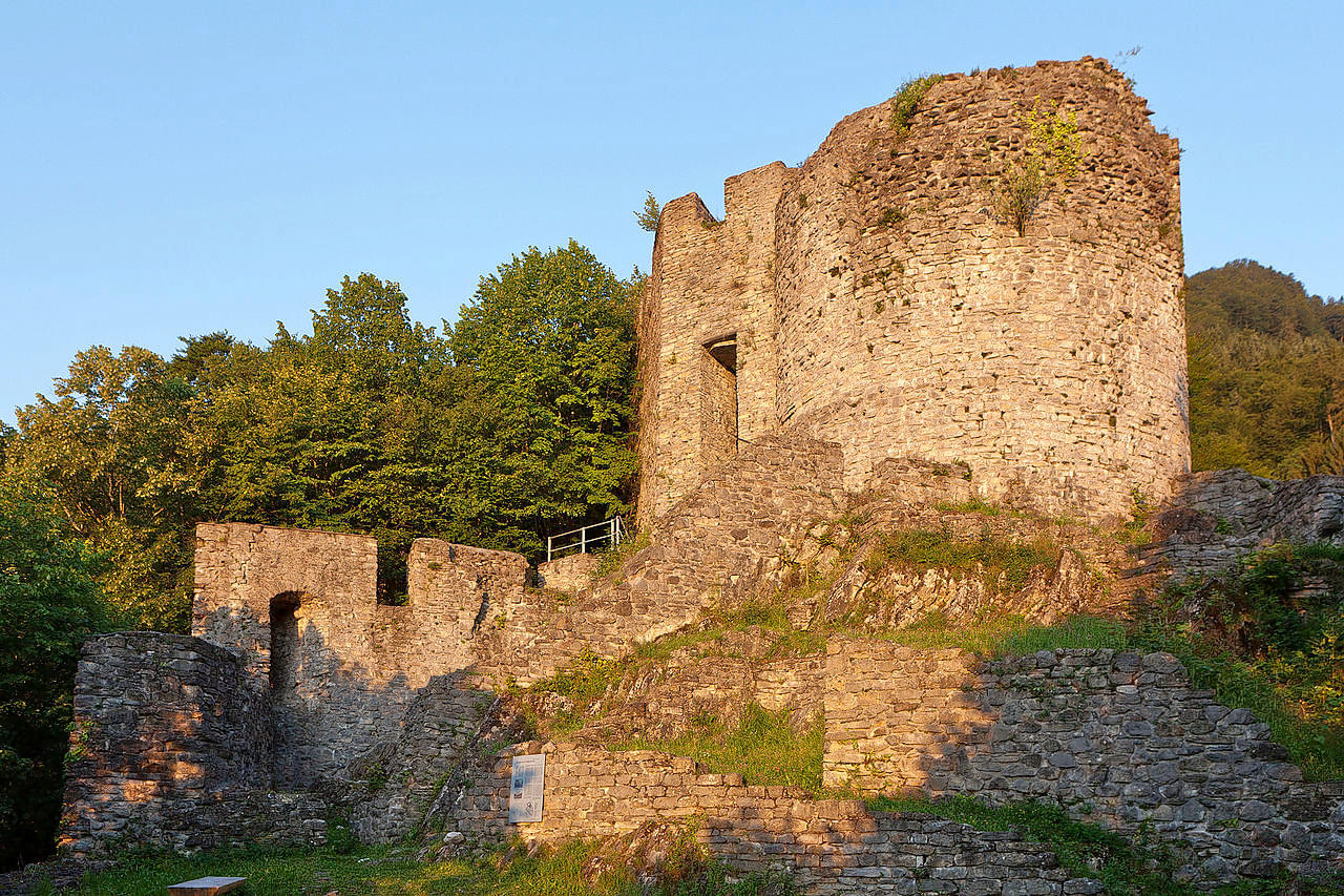 Unspunnen Castle Overview