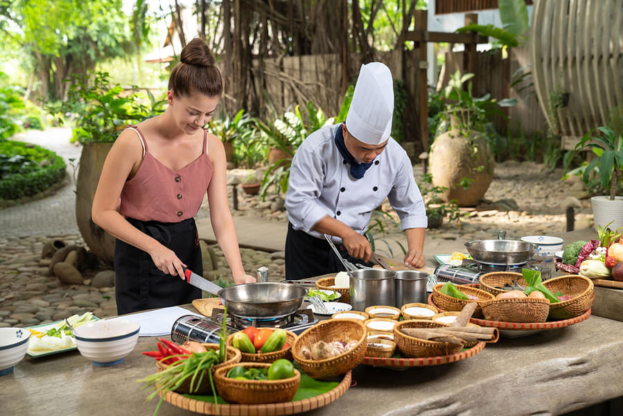 Traditional Balinese Cooking with Ibu Rani Image