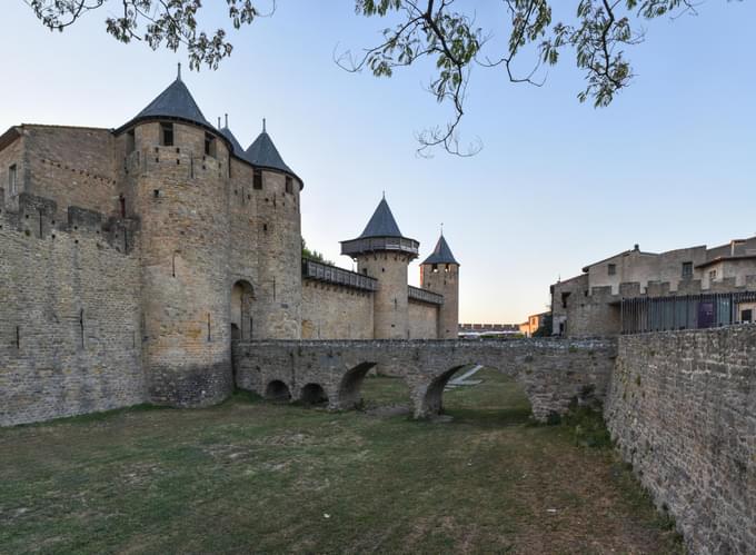 Best Time to Visit Château Comtal