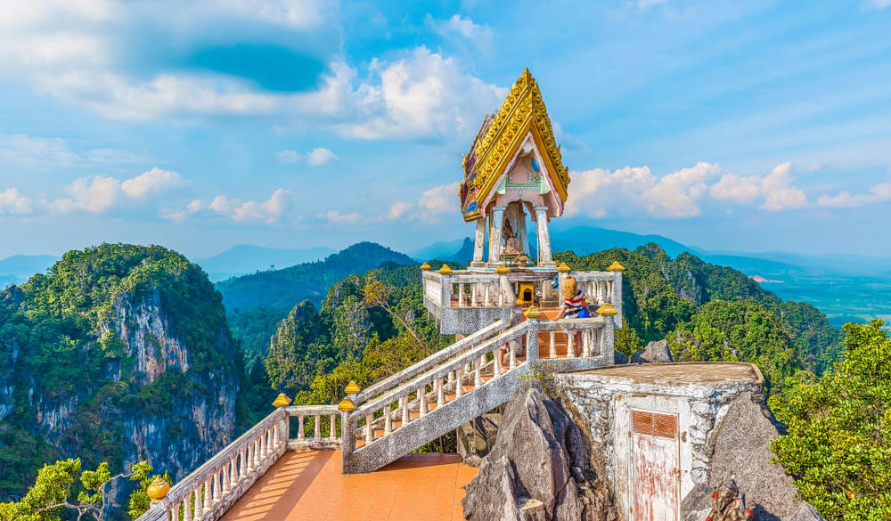 Wat Tham Sua Overview