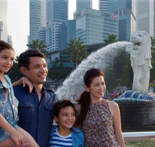 Explore the famous Lion City, Singapore