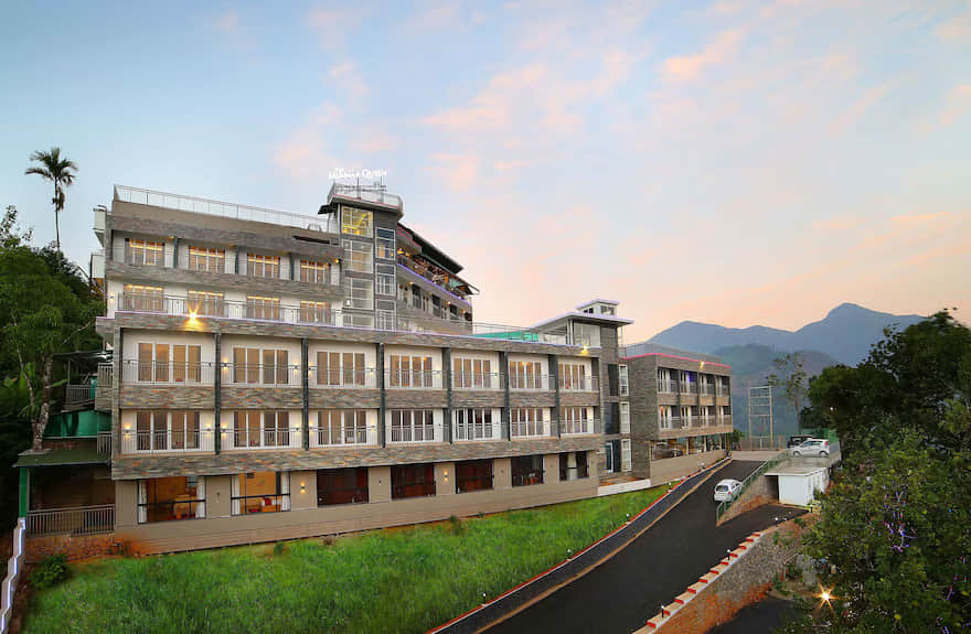 The Munnar Queen
