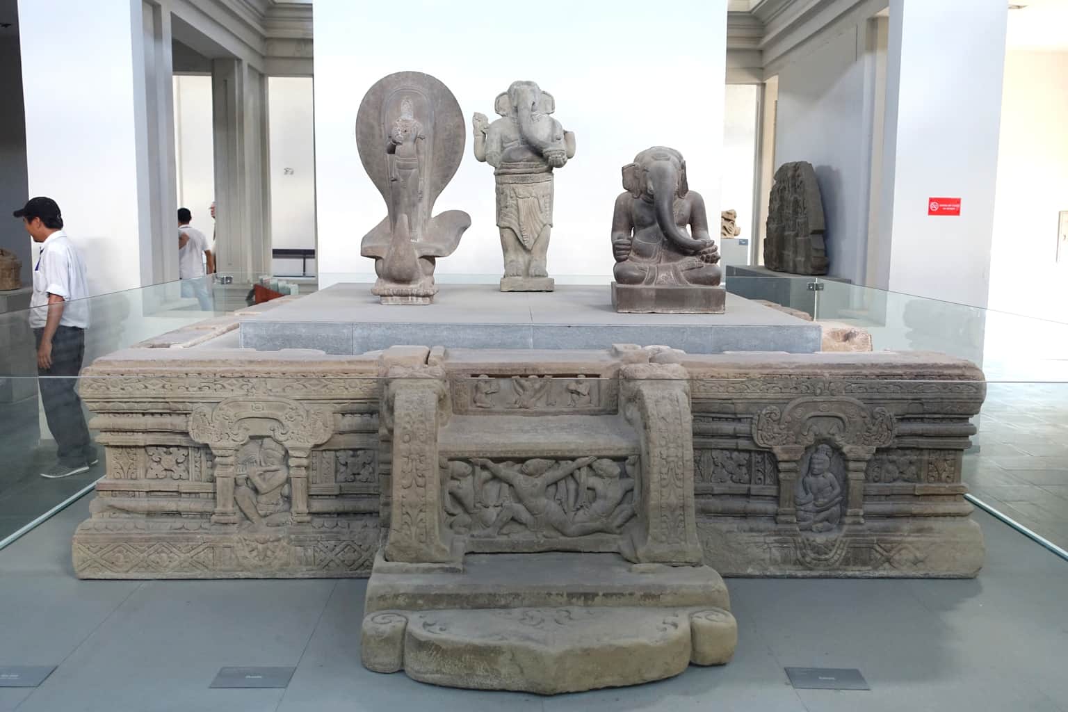 Visit the Mỹ Sơn Museum