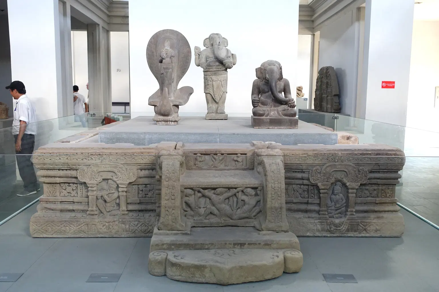 Visit the Mỹ Sơn Museum