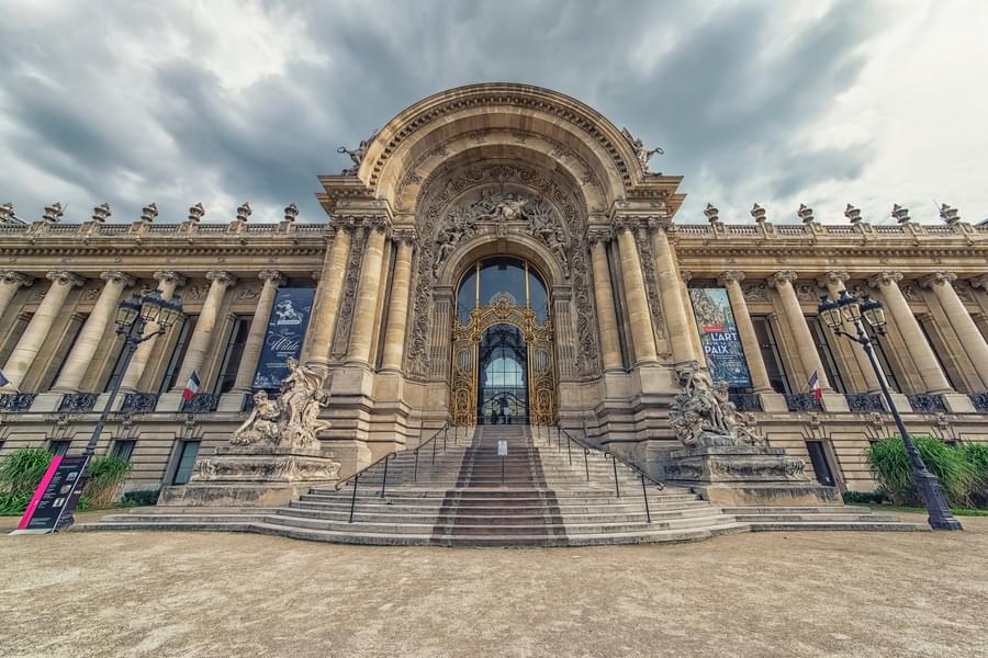 Front view of Petit Palais Museum