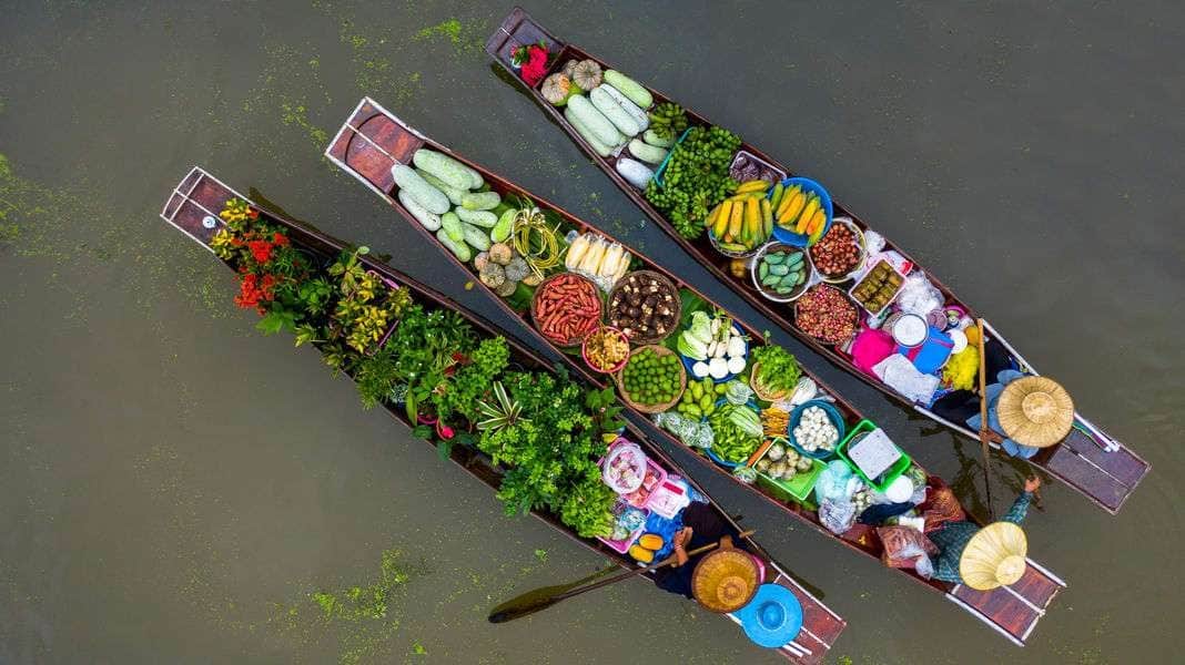 Damnoen Saduak Floating Market